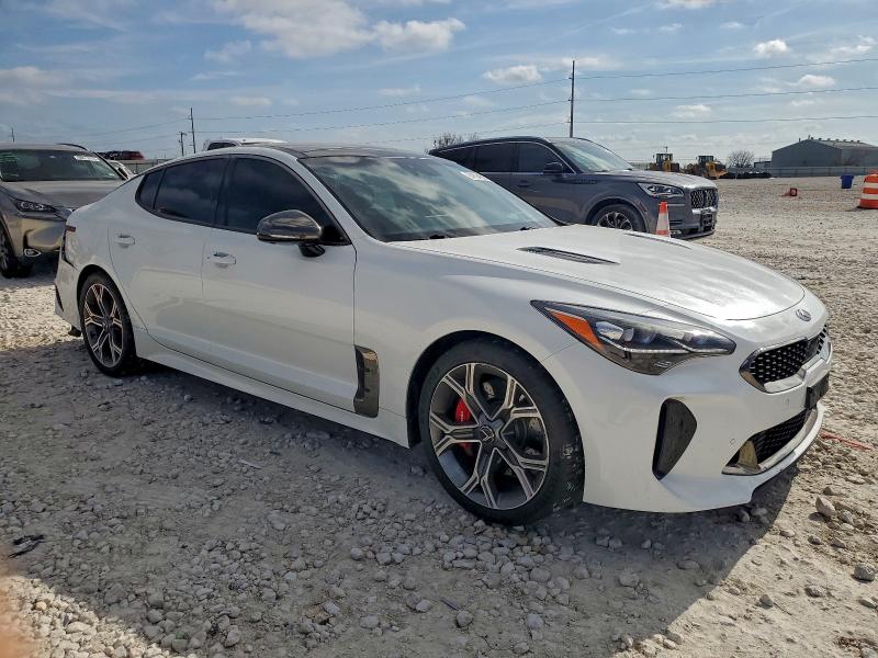 Фото 4 - KIA STINGER