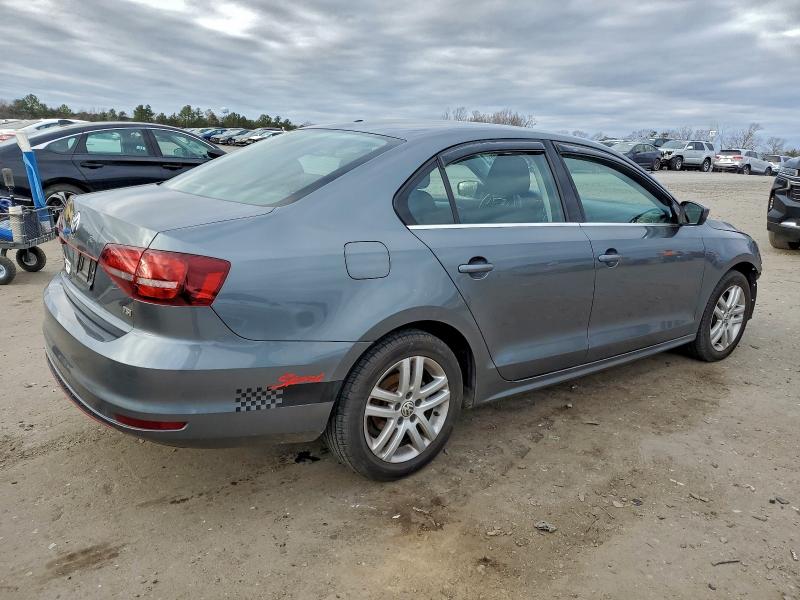 Фото 3 - VOLKSWAGEN JETTA