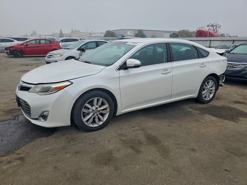 Фото 1 - TOYOTA AVALON