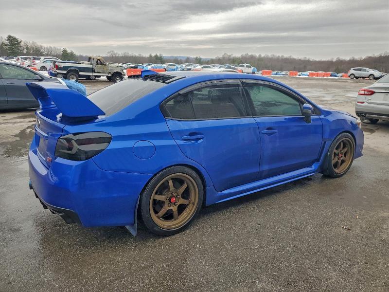 Фото 3 - SUBARU WRX