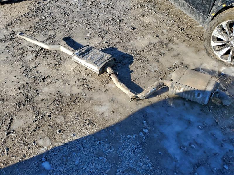 Фото 13 - KIA SORENTO