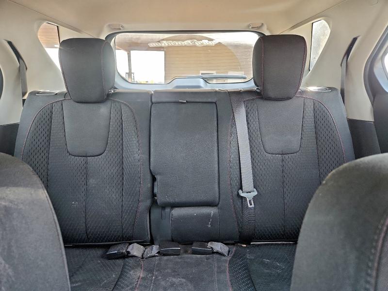 Фото 10 - CHEVROLET EQUINOX