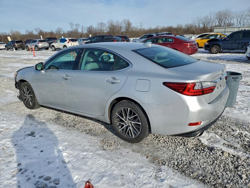 Фото 2 - LEXUS ES350