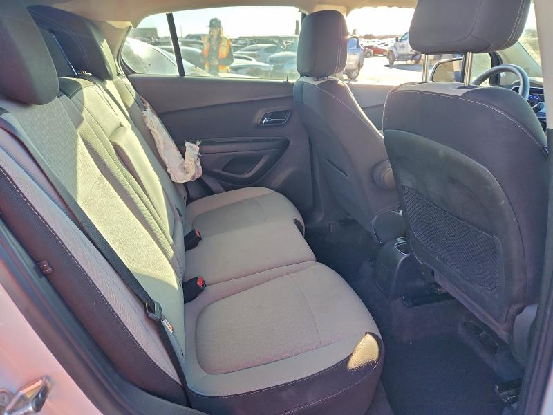 Фото 11 - CHEVROLET TRAX