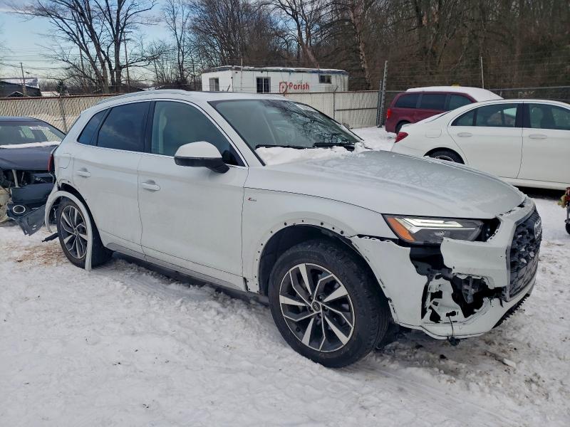 Фото 4 - AUDI Q5