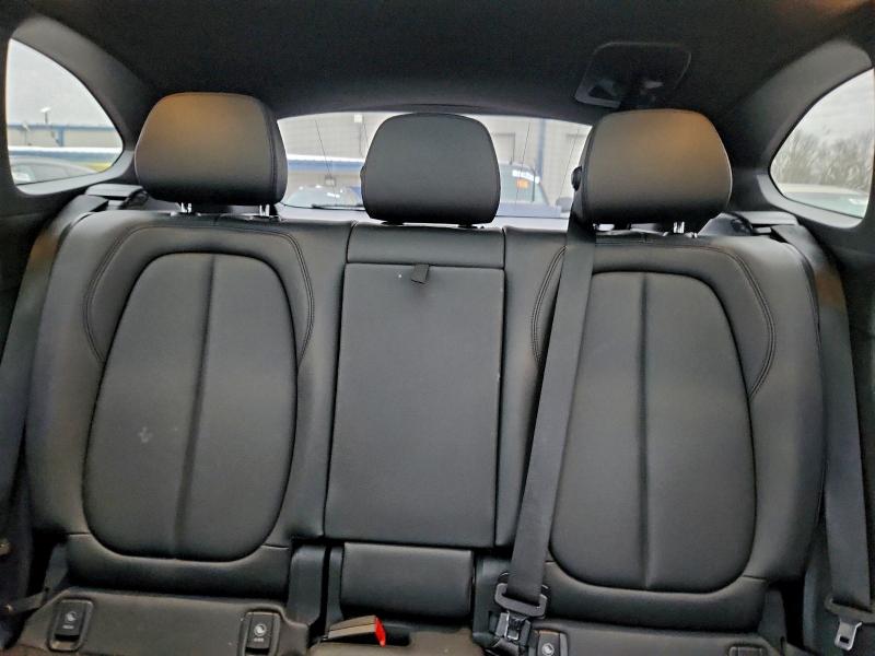 Фото 10 - BMW X1