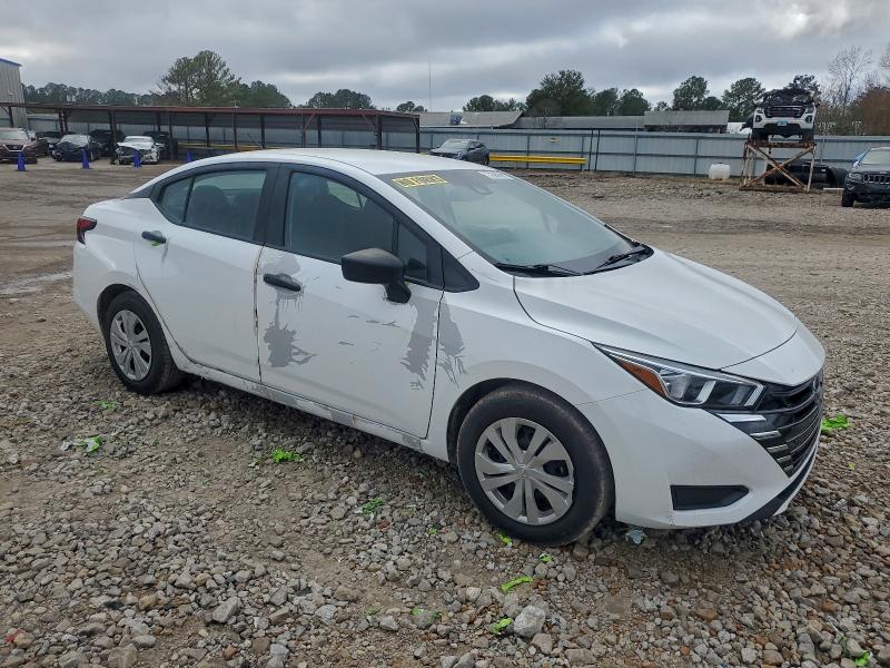 Фото 4 - NISSAN VERSA