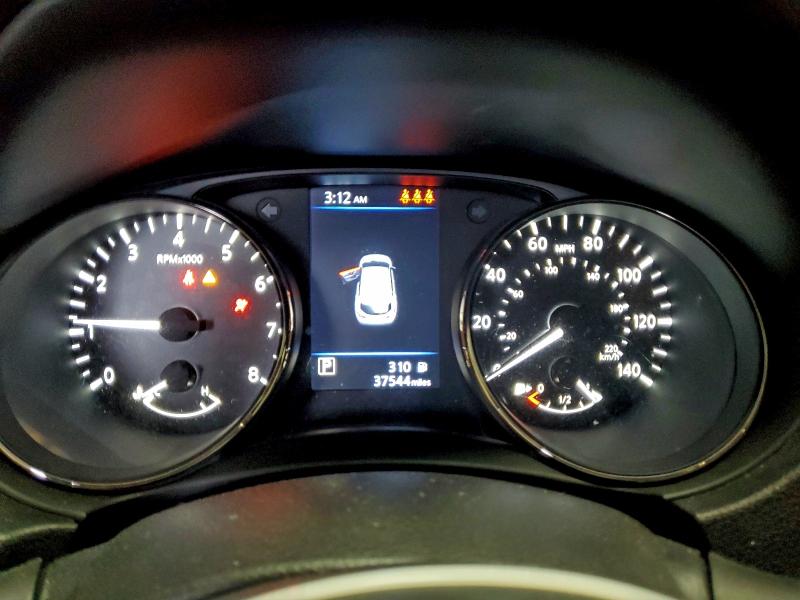 Фото 9 - NISSAN ROGUE