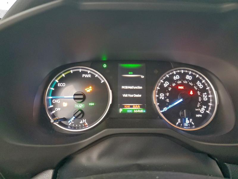 Фото 9 - TOYOTA RAV4