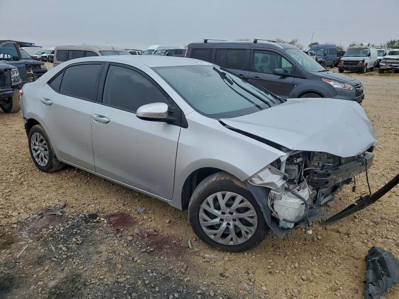 Фото 4 - TOYOTA COROLLA