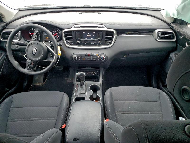 Фото 8 - KIA SORENTO