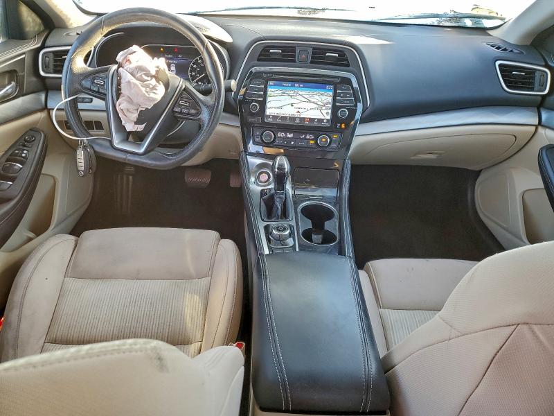 Фото 8 - NISSAN MAXIMA