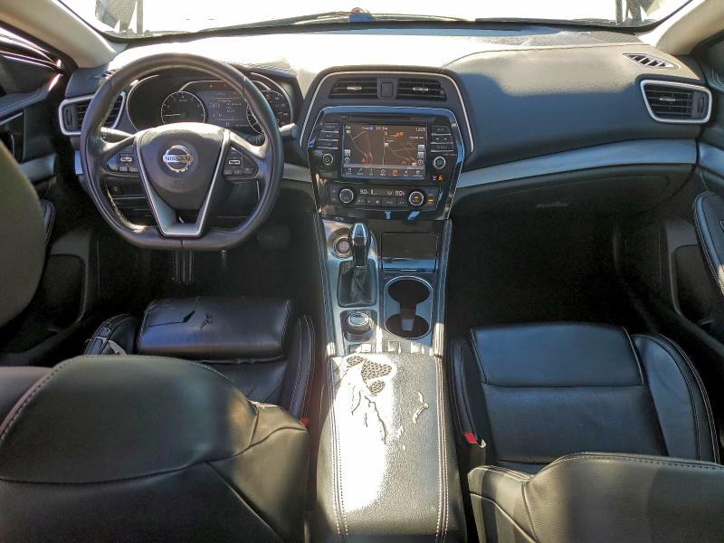 Фото 8 - NISSAN MAXIMA