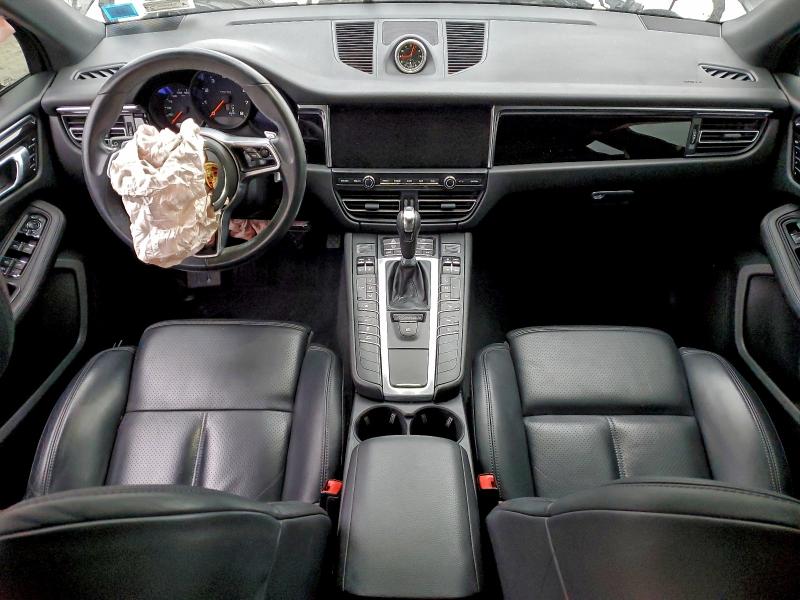 Фото 8 - PORSCHE MACAN