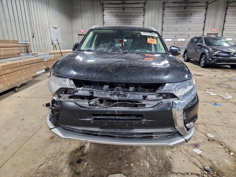 Фото 5 - MITSUBISHI OUTLANDER