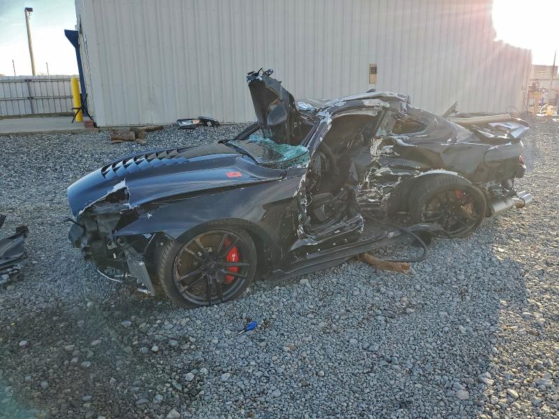 Фото 1 - FORD MUSTANG