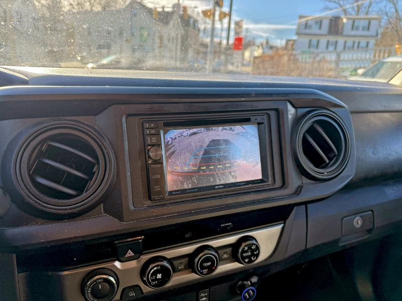 Фото 13 - TOYOTA TACOMA