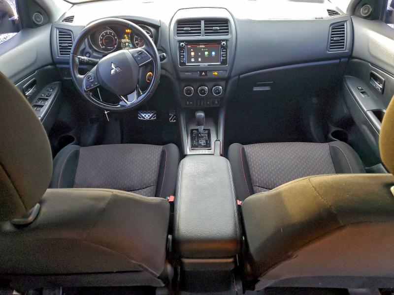 Фото 8 - MITSUBISHI OUTLANDER