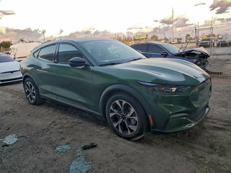 Фото 4 - FORD MUSTANG