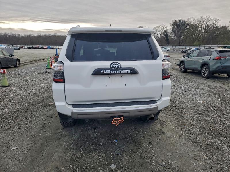 Фото 6 - TOYOTA 4RUNNER