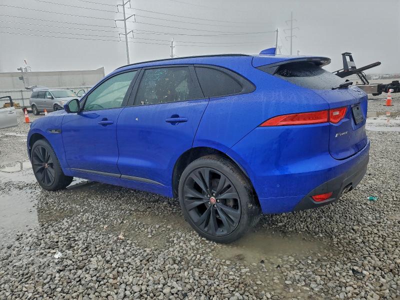 Фото 2 - JAGUAR F-PACE