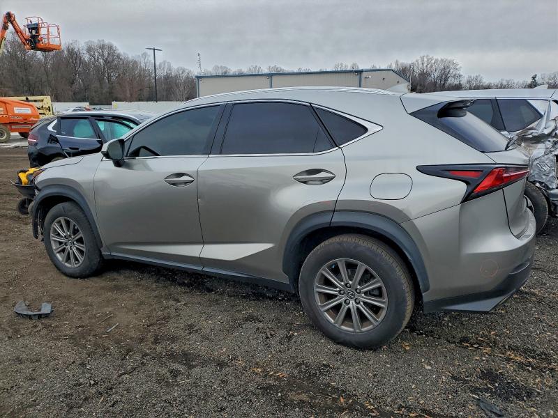 Фото 2 - LEXUS NX