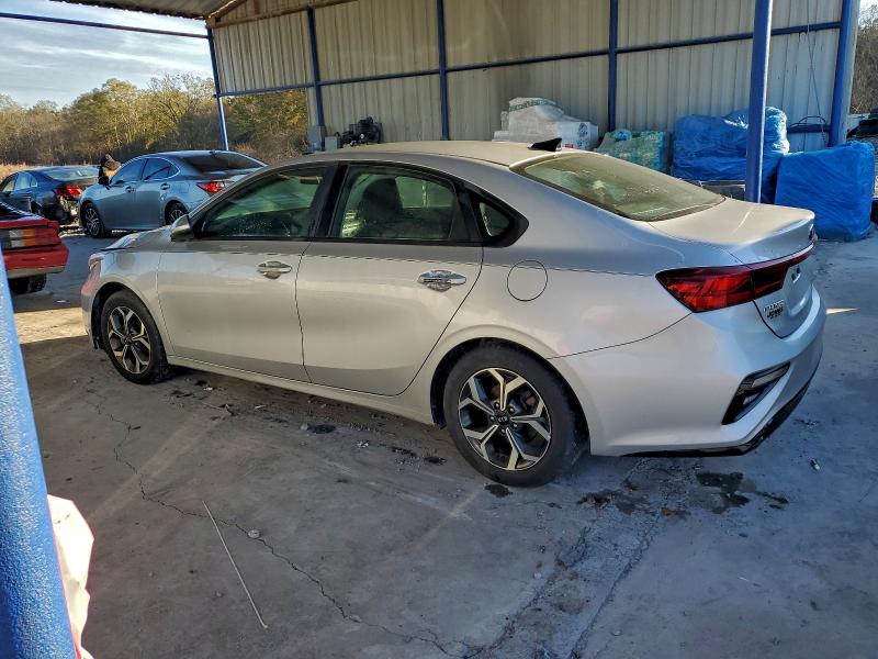 Фото 2 - KIA FORTE