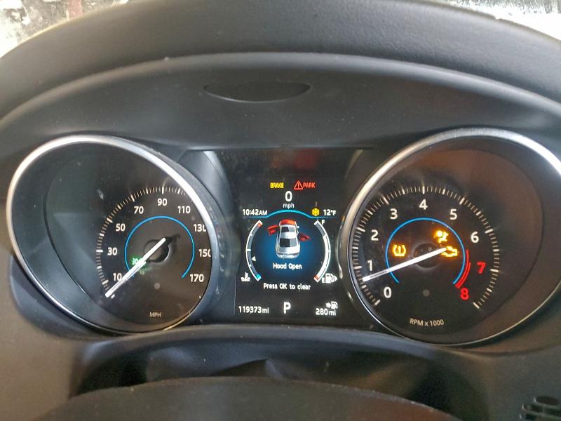 Фото 9 - JAGUAR XE