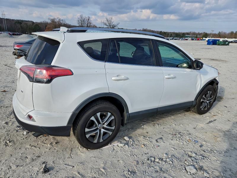 Фото 3 - TOYOTA RAV4