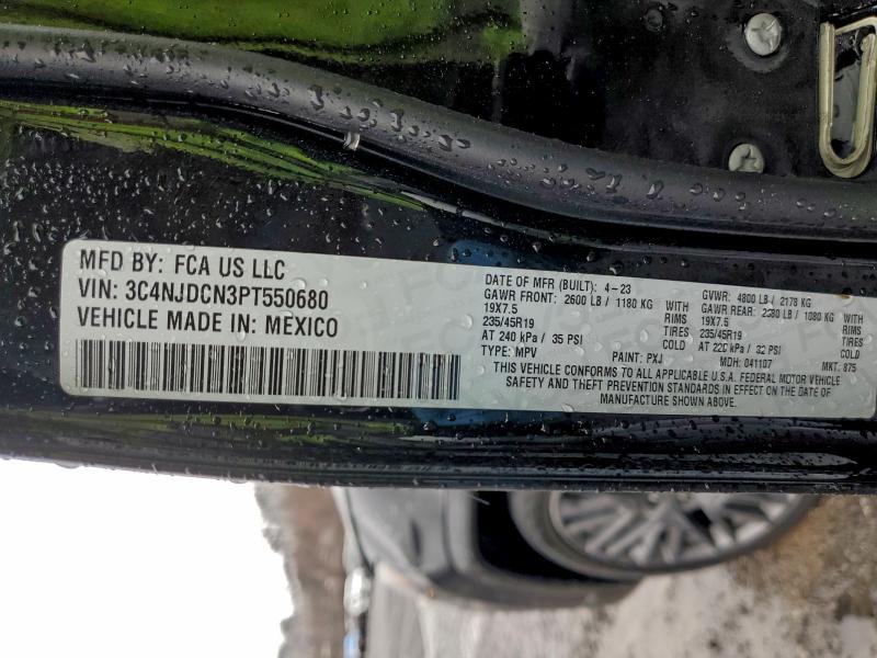 Фото 13 - JEEP COMPASS