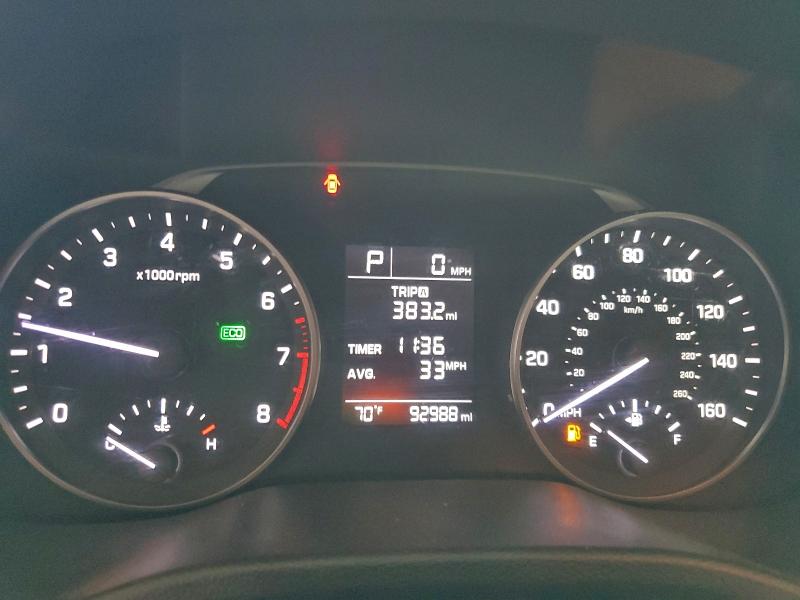 Фото 9 - HYUNDAI ELANTRA