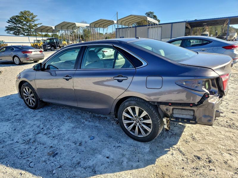 Фото 2 - TOYOTA CAMRY