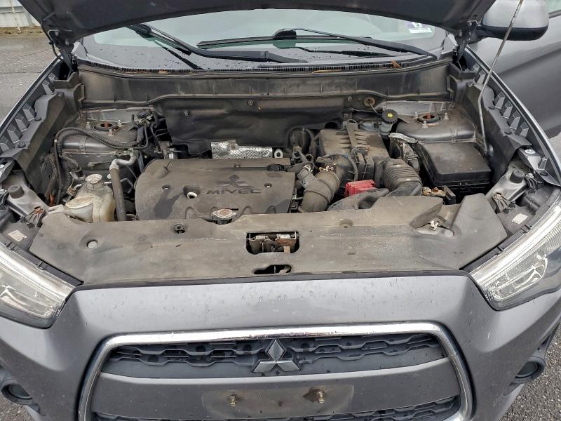 Фото 12 - MITSUBISHI OUTLANDER