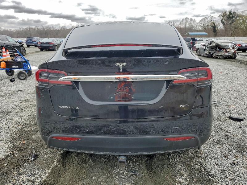 Фото 6 - TESLA MODEL X