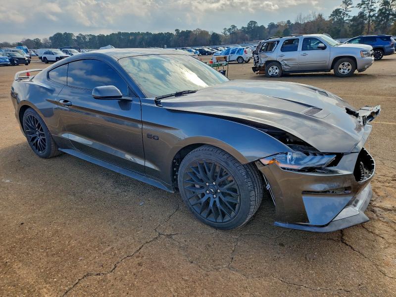 Фото 4 - FORD MUSTANG