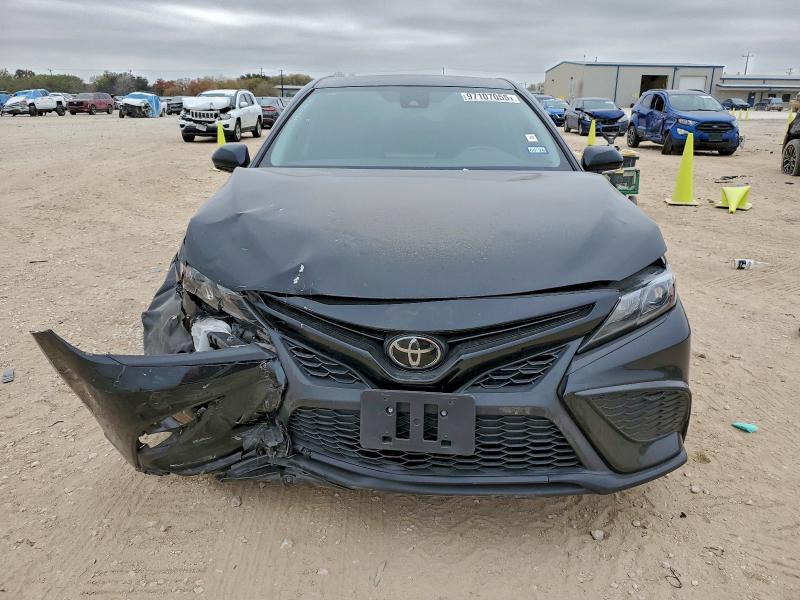 Фото 5 - TOYOTA CAMRY