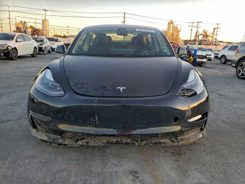 Фото 5 - TESLA MODEL 3