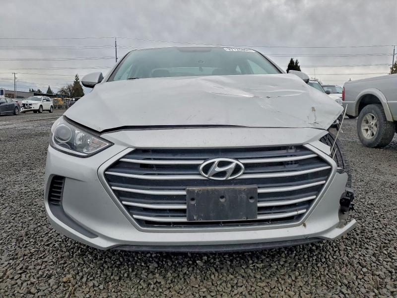 Фото 5 - HYUNDAI ELANTRA