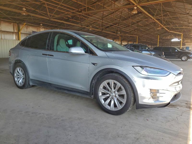 Фото 4 - TESLA MODEL X