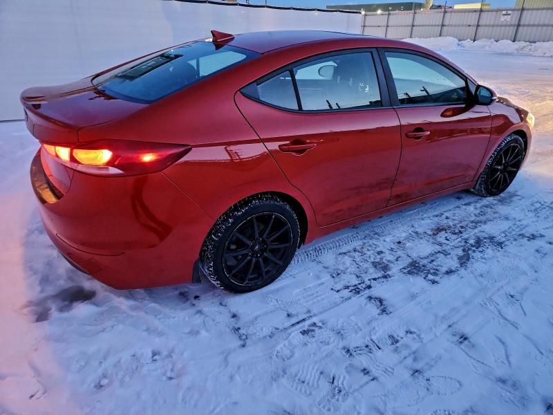 Фото 3 - HYUNDAI ELANTRA