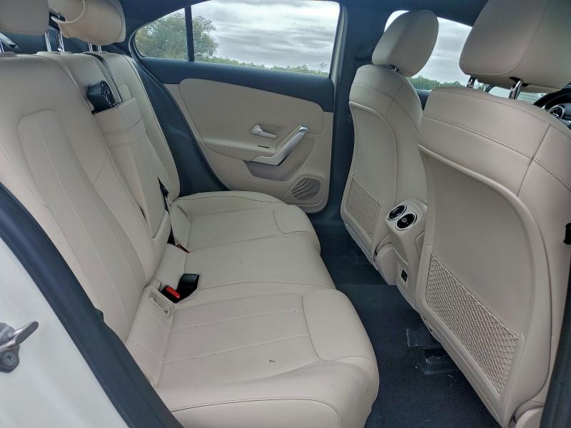 Фото 10 - MERCEDES-BENZ A-CLASS