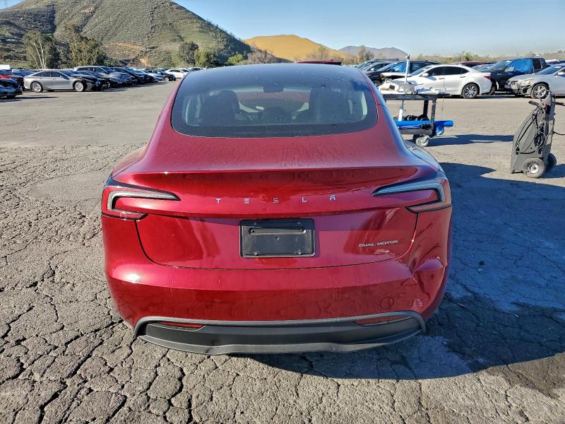 Фото 6 - TESLA MODEL 3