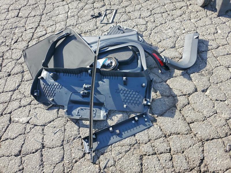 Фото 13 - FORD MUSTANG