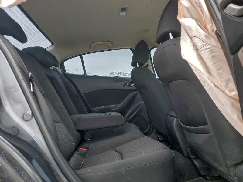 Фото 10 - MAZDA 3