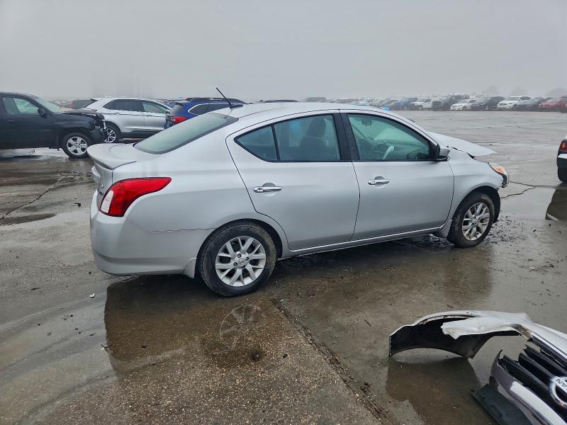 Фото 3 - NISSAN VERSA