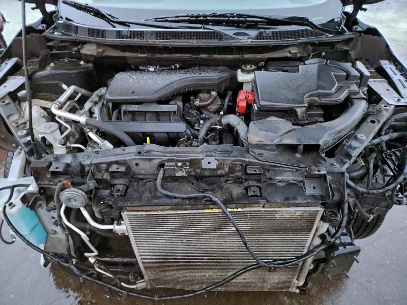 Фото 11 - NISSAN ROGUE