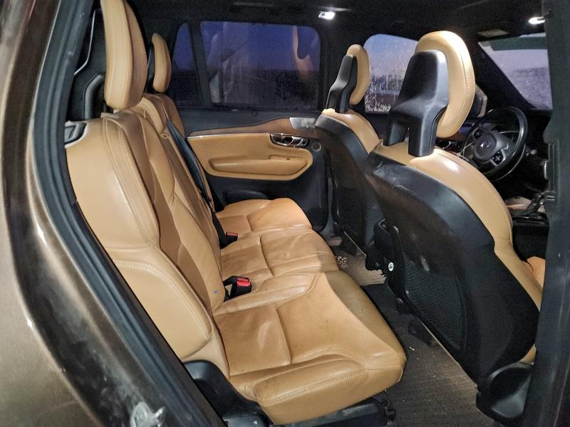 Фото 11 - VOLVO XC90