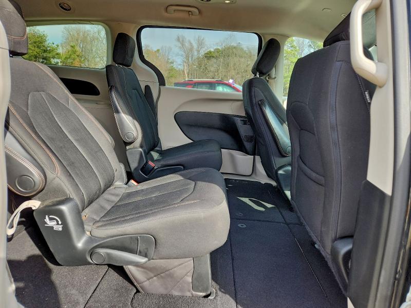 Фото 11 - CHRYSLER PACIFICA