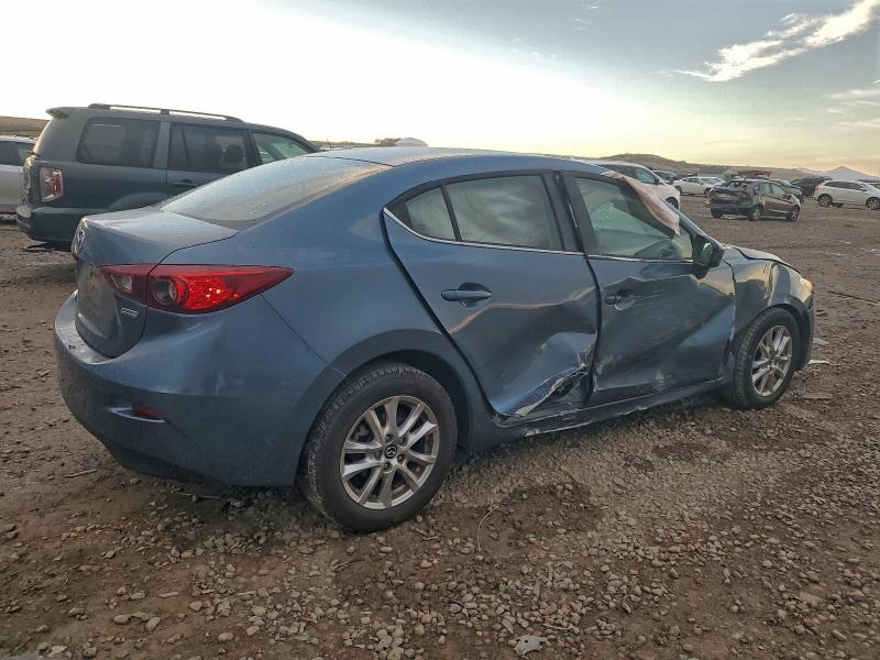 Фото 3 - MAZDA 3