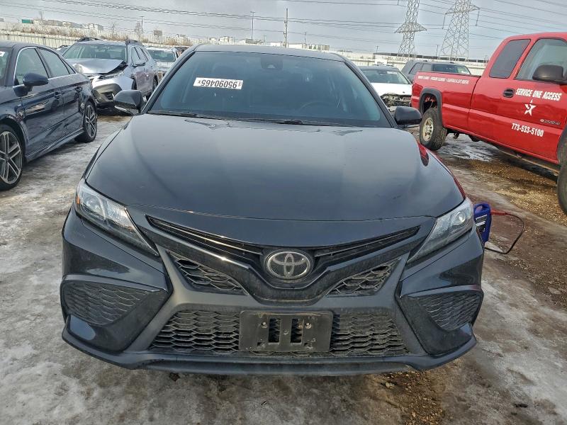 Фото 5 - TOYOTA CAMRY